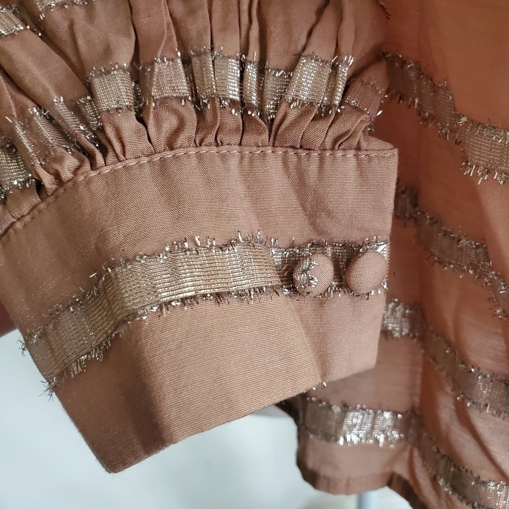 1. State Off-Shoulder Taupe Shell Metallic Top - Picture 5 of 9